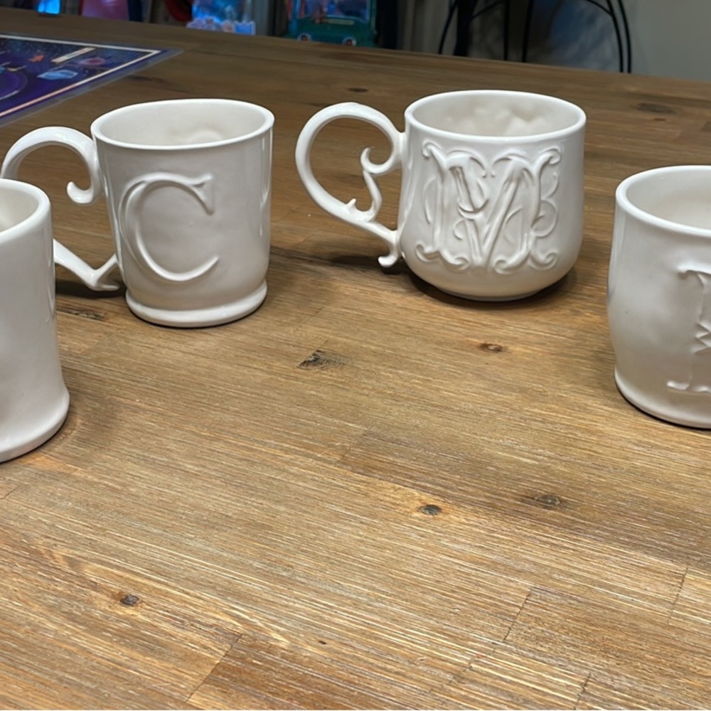 Retired Pottery Barn Scroll mugs. Very good condition